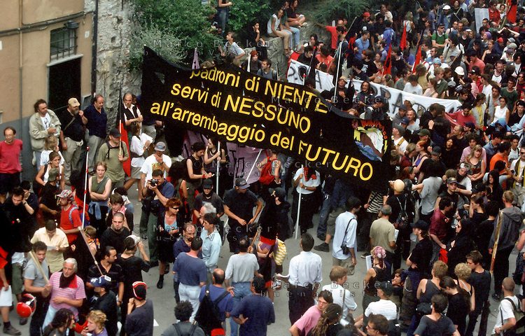 20 anni dopo il G8… cosa resta di Genova? Radicali e radicati