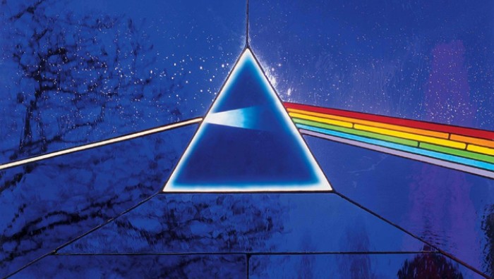Che hanno dato i Pink Floyd. There is no dark side of the moon, really.