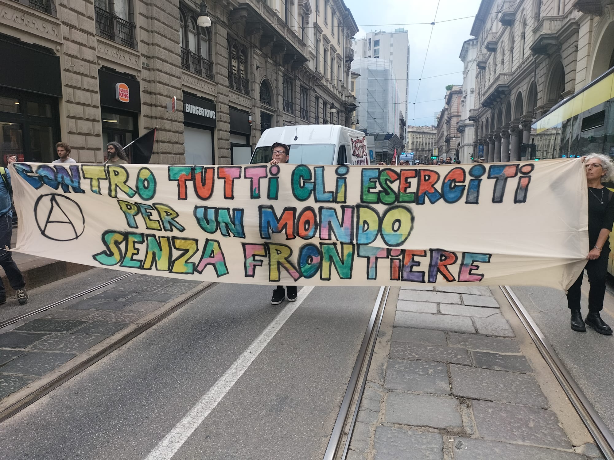 MANIFESTAZIONE ANTIMILITARISTA TORINO